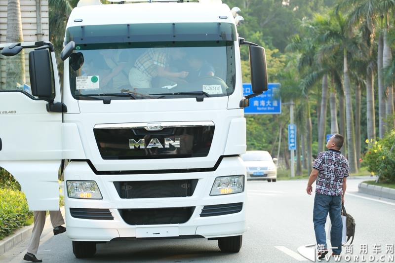 9月10日，曼恩商用车辆贸易（中国）有限公司在深圳正式宣布，将TCO收益宝升级到2.0版本，进一步帮助客户降低运营成本，提升收益。图为：德国曼恩车联网深圳上市发布会