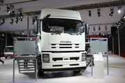 五十铃VC46重型牵引车   