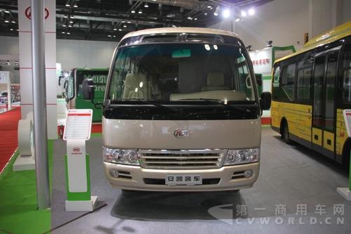 安凯 HFF6705BEV客车 1.jpg