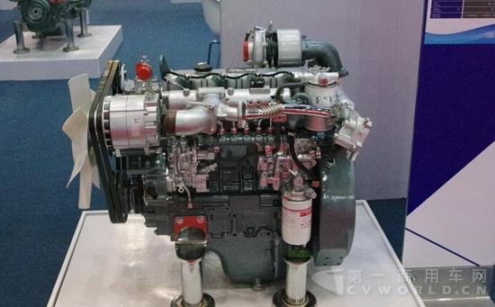 玉柴YC4FA-40国IV发动机2.jpg