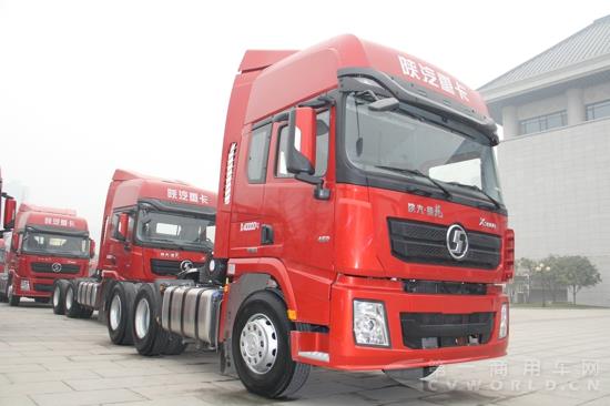 德龙X3000轻量化版牵引车,460马力 (3).jpg