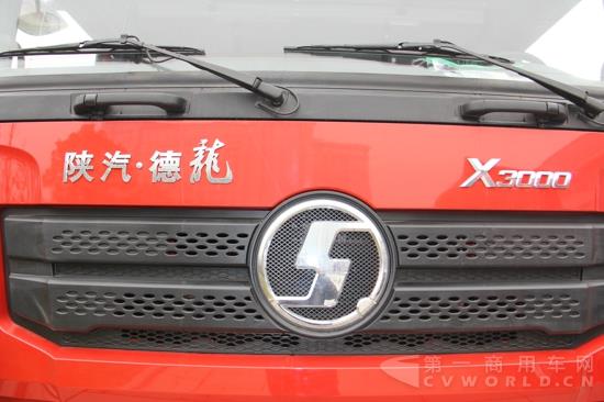 德龙X3000轻量化版牵引车,460马力 (7).jpg