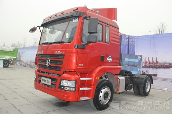 陕汽德龙L3000 4×2港口牵引车,245马力 (2).jpg