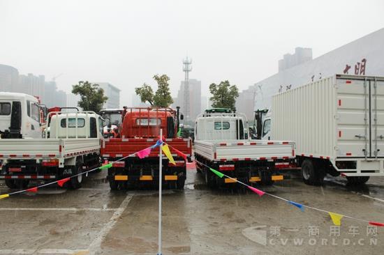 现场展车 (5).jpg