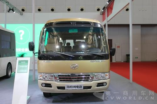 KLQ6702EV纯电动公务客车 (1).jpg