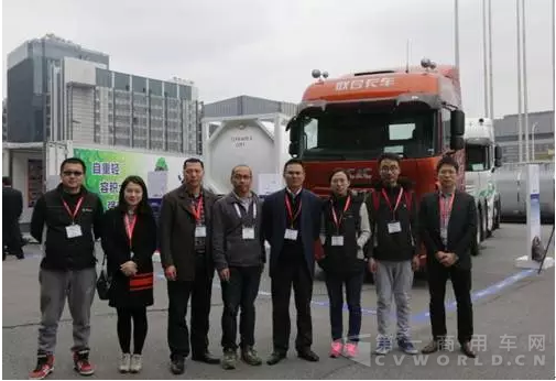 联合卡车3.png