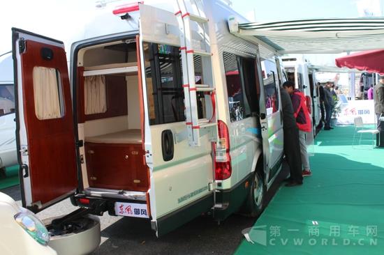 东风御风房车.jpg