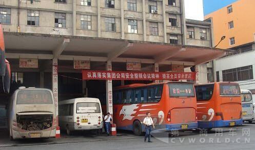 卧铺客车.jpg