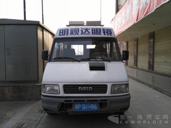 20年老店的秘密 南京依维柯一骑绝尘234.png
