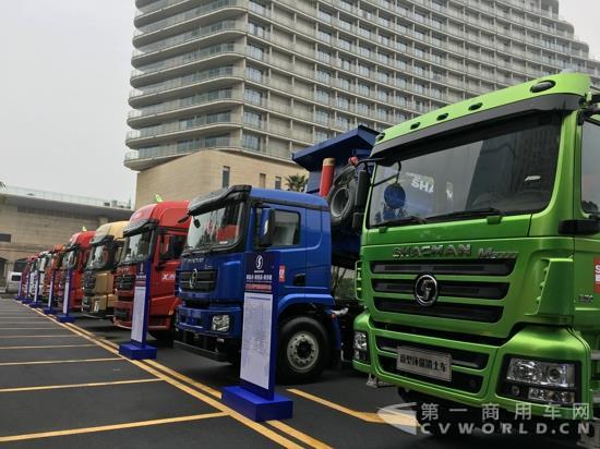室外展车.jpg