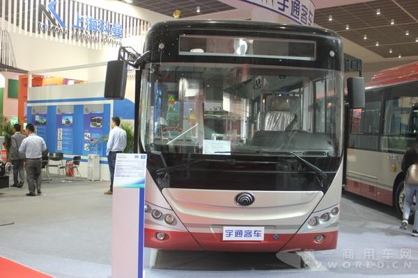 宇通ZK6705BEVG1纯电动城市客车 (3).jpg