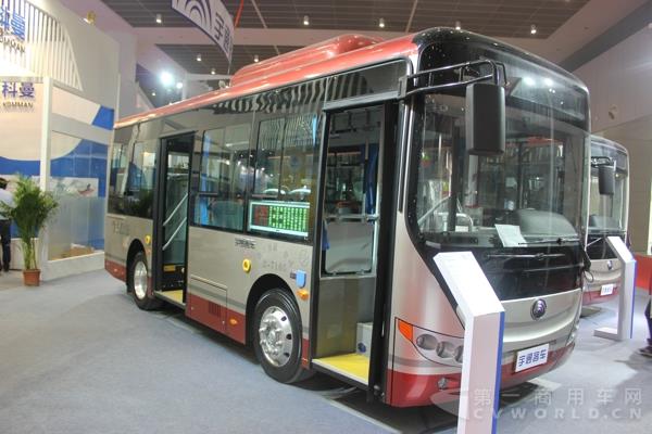 宇通ZK6705BEVG1纯电动城市客车 (4).jpg