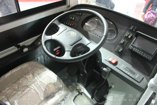 宇通ZK6705BEVG1纯电动城市客车 (5).jpg