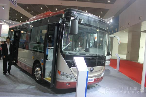 宇通ZK6805BEVG1纯电动城市客车 (3).jpg