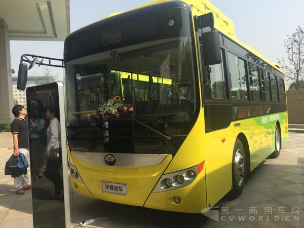 宇通H8油电混合动力公交IMG_1158.jpg
