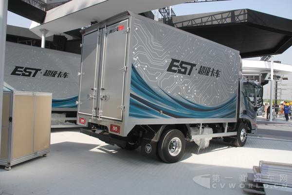 福田奥铃CTS超级卡车 (1).jpg