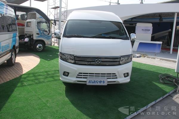 福田展台展出的一款移动电动车 (2).jpg