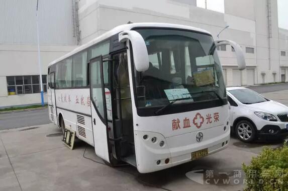 亚星客车.jpg