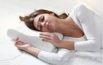 夏季卡车行驶注意事项.webp.jpg