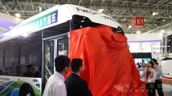 宇通燃料电池客车揭幕仪式3.jpg