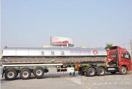 危险品车.jpg