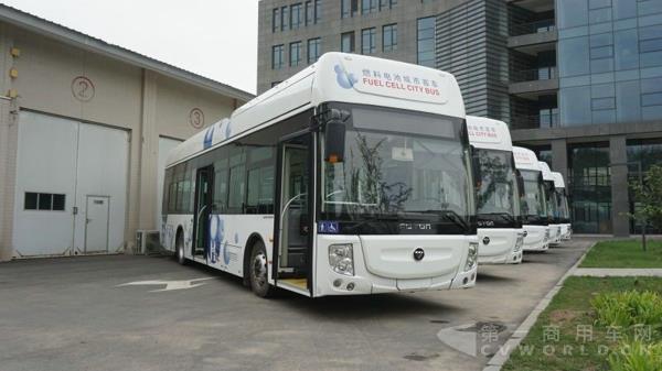 运行试验中的福田欧辉氢燃料电池客车.jpg