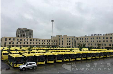 银隆新能源纯电动客车将为潜江增色添彩.png