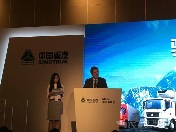 中国重汽（香港）有限公司执行董事弗朗兹•努林格致辞.jpg