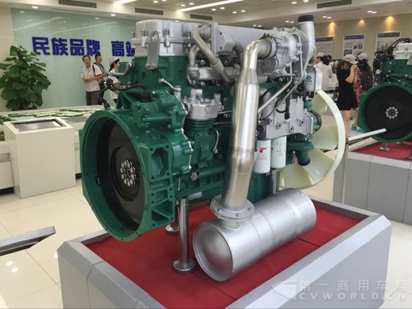 一汽锡柴CA6DL2-E4R 柴油发动机.jpg