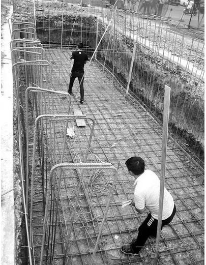 葫芦岛将引进纯电动公交车 配套设施充电桩建设提前启动.jpg