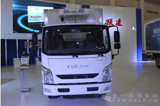 南京依维柯C300冷藏车.jpg