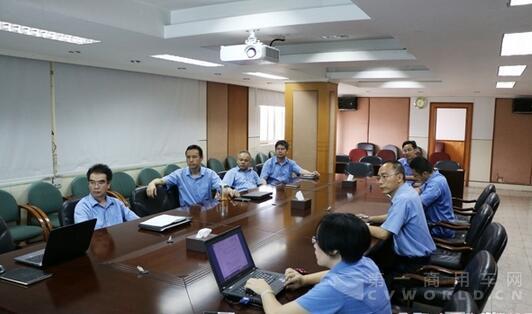 8月10日，集团公司纪委召开纪检工作沟通例会指出，企业问责，关键是领导责任，公司要将监督执纪问责常态化。集团公司党委副书记、纪委书记郭德明主持会议。.jpg