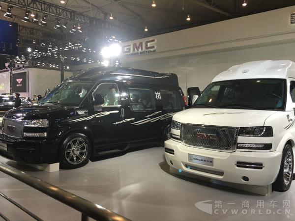 成都车展展出的改装豪华商务车（美星华通）32.jpg
