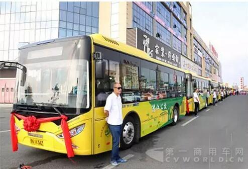150辆新能源纯电动公交车将正式投放潜江市使用.jpg