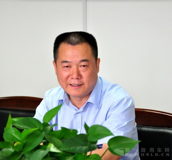 0陕汽控股党委副书记刘金平.jpg