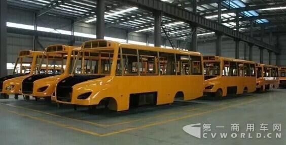 安源校车.jpg