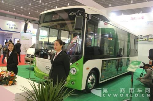 海格全铝车身KLQ6762GEV纯电动客车 (11).jpg