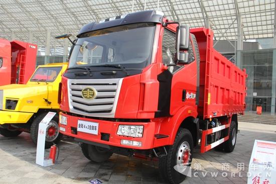 金陆4×2自卸车，锡柴220马力 (1).jpg