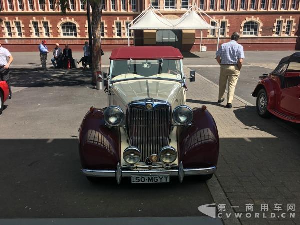 名爵MG老爷车.jpg