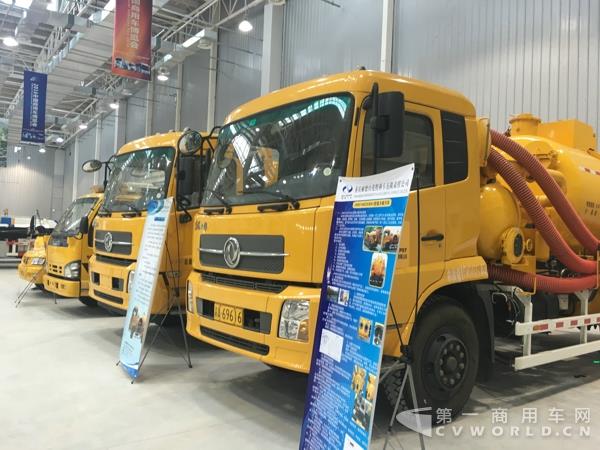 东风天锦强力吸污车2.jpg