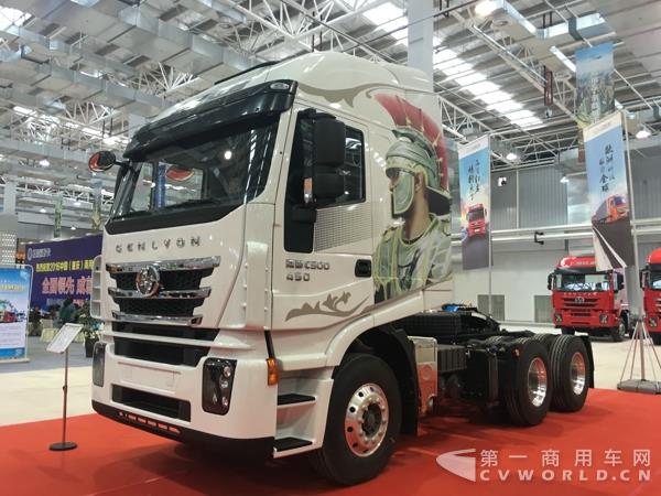 红岩杰狮C500牵引车 2.jpg