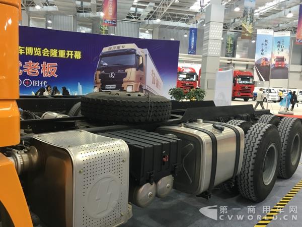 陕汽德龙X3000自卸车 4.jpg