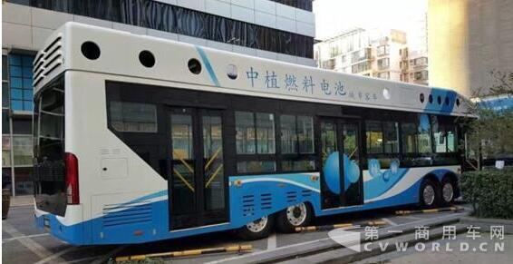 中植燃料电池客车.jpg