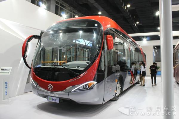 银隆新能源展示的13.7米纯电动城市客车的外观及内饰 (2).jpg