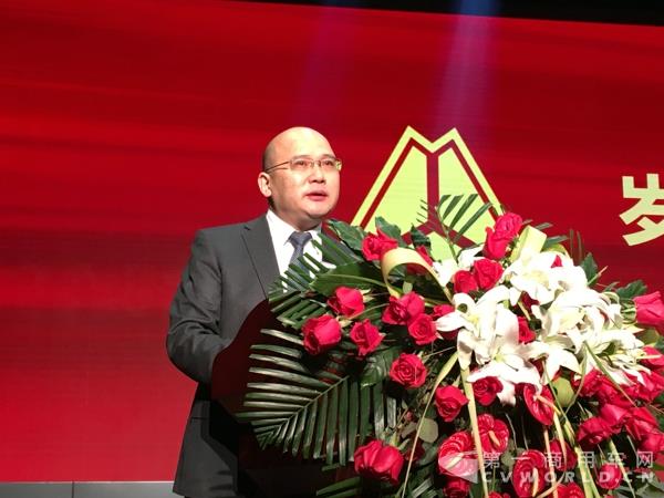 中国重型汽车集团有限公司销售部总经理张晓东.jpg