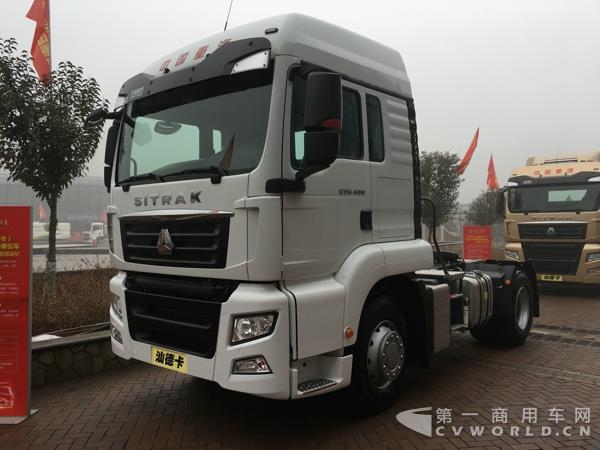 汕德卡C7H 4×2 快递专用牵引车 3.jpg