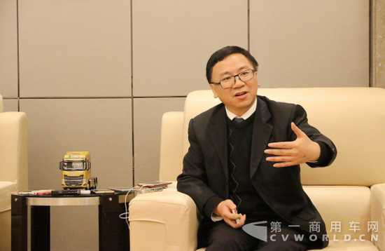 配图定【年会目标】2017销量增长29%的flag，东风柳汽要怎么实现？-灵思云途-20170113219.png