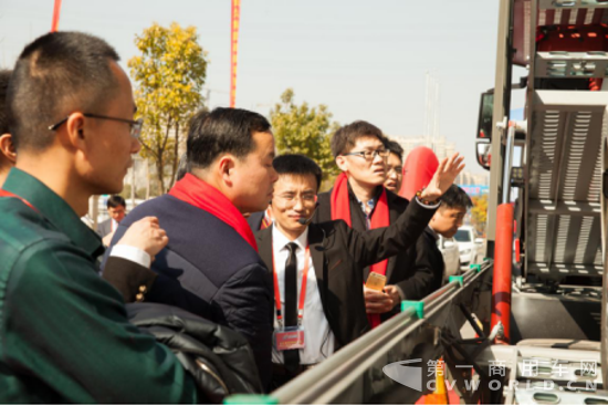 长久集团改装车系统2017年供应商大会顺利召开2032.png