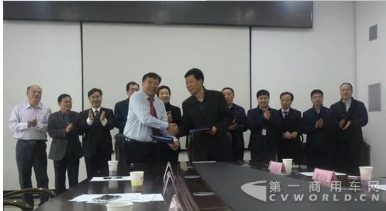 玉柴与青岛中科应化技术研究院共建先进汽车配件研发中心.jpg