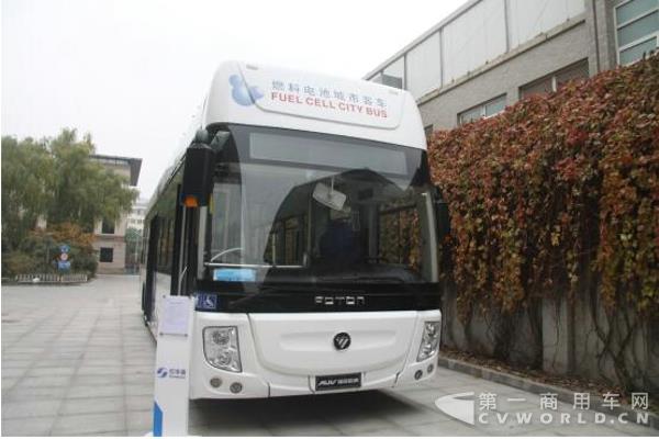 福田燃料电池客车.jpg